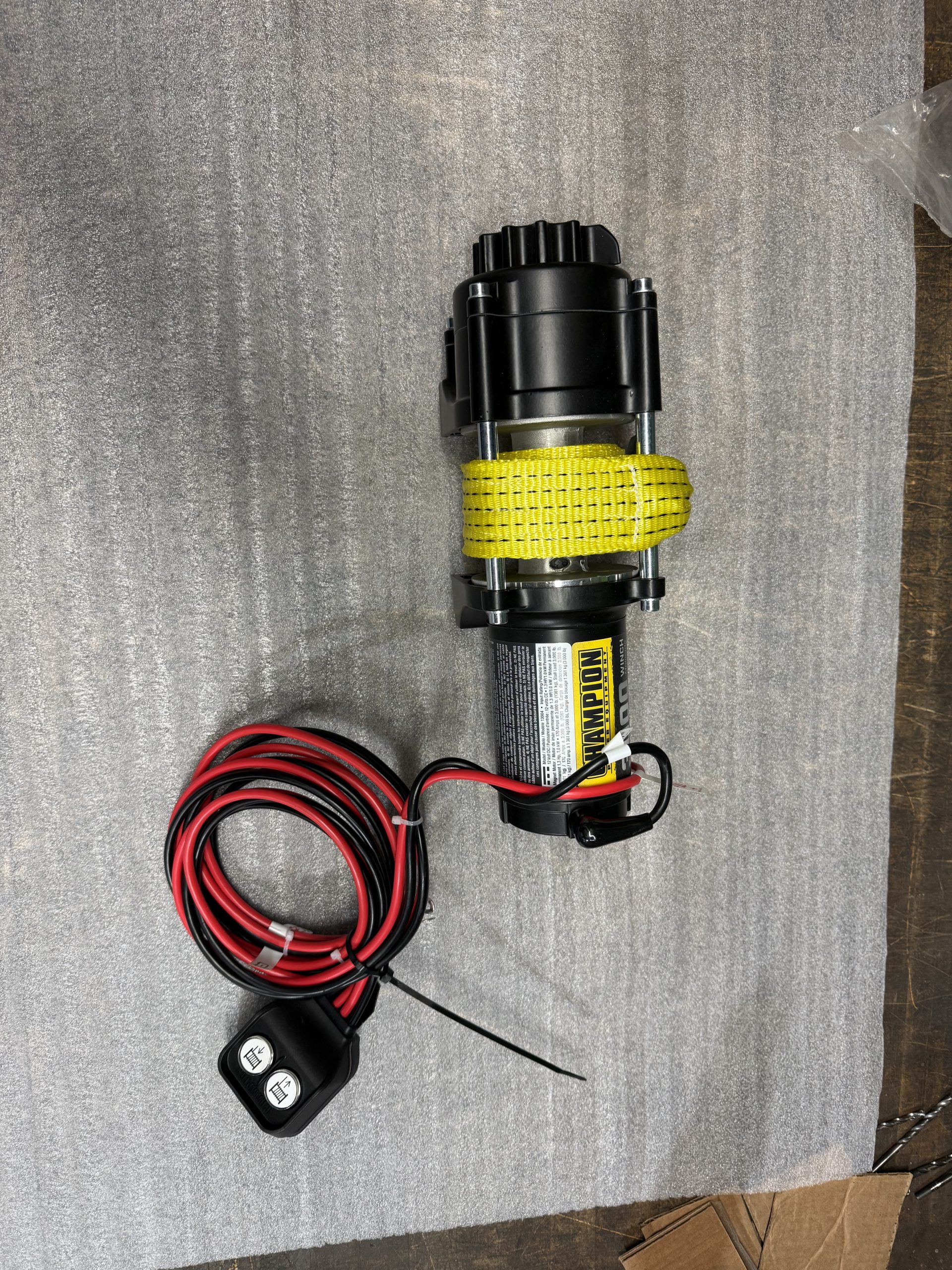 ONE MAN STAND 3000LB WINCH W/STRAP