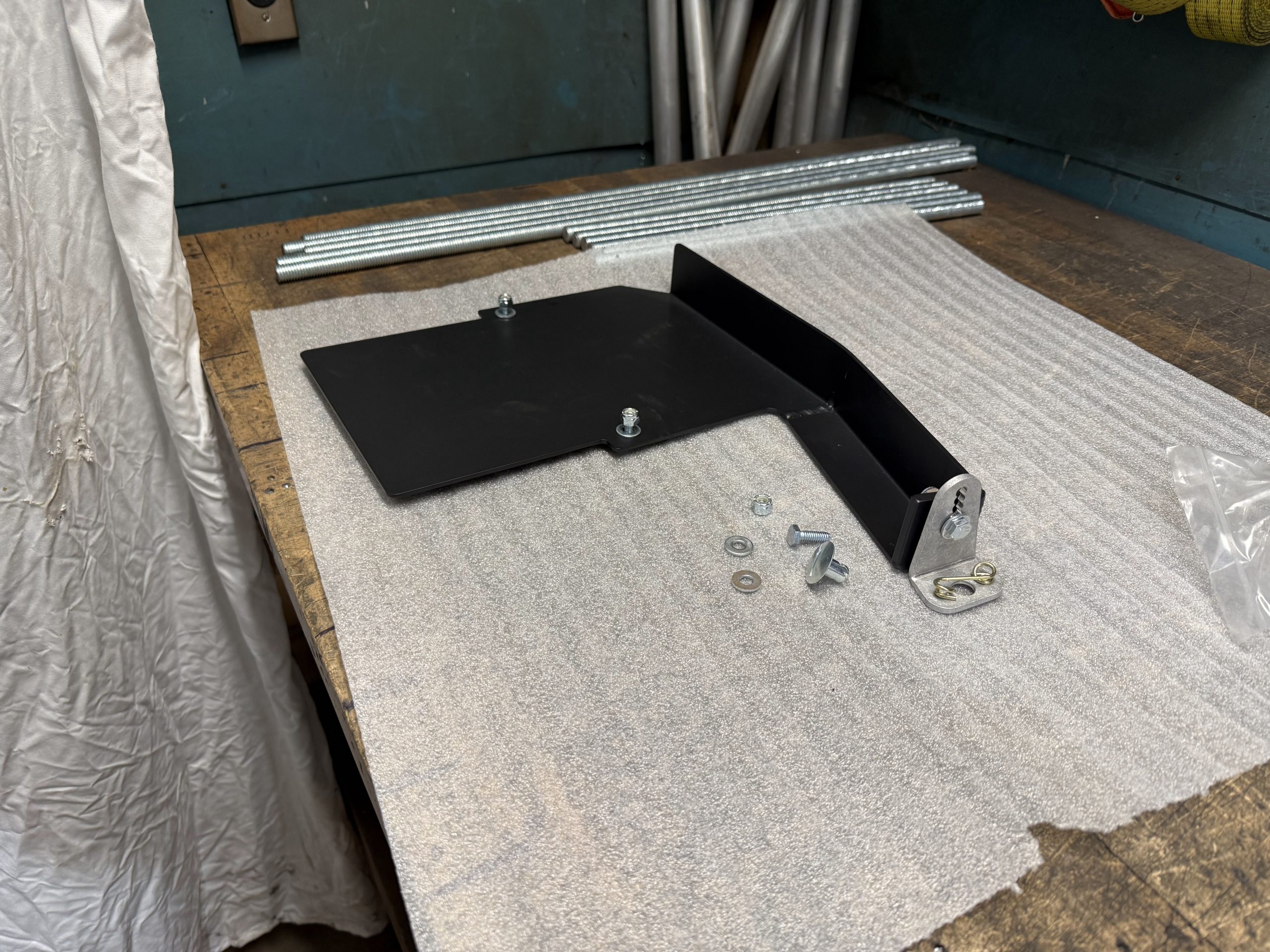 ALUMINUM NOSE PAN-BLACK